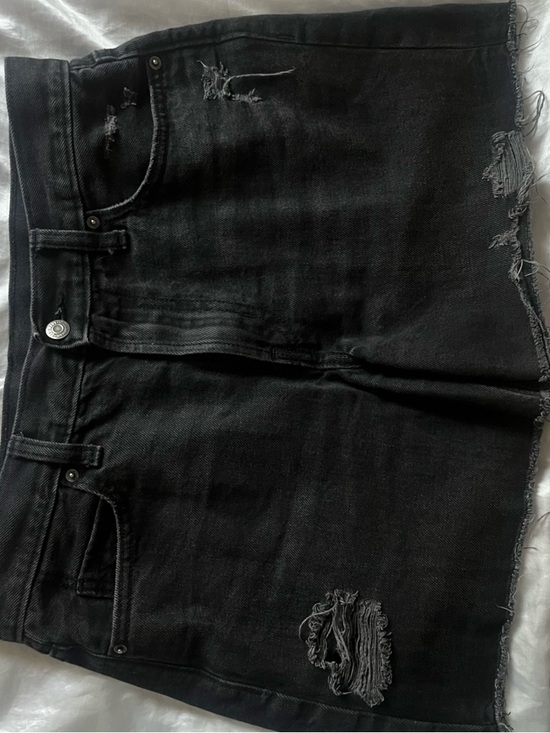 Old Navy High-Rise Slouchy Straight Jean shorts  - Black - Picture 2 of 4